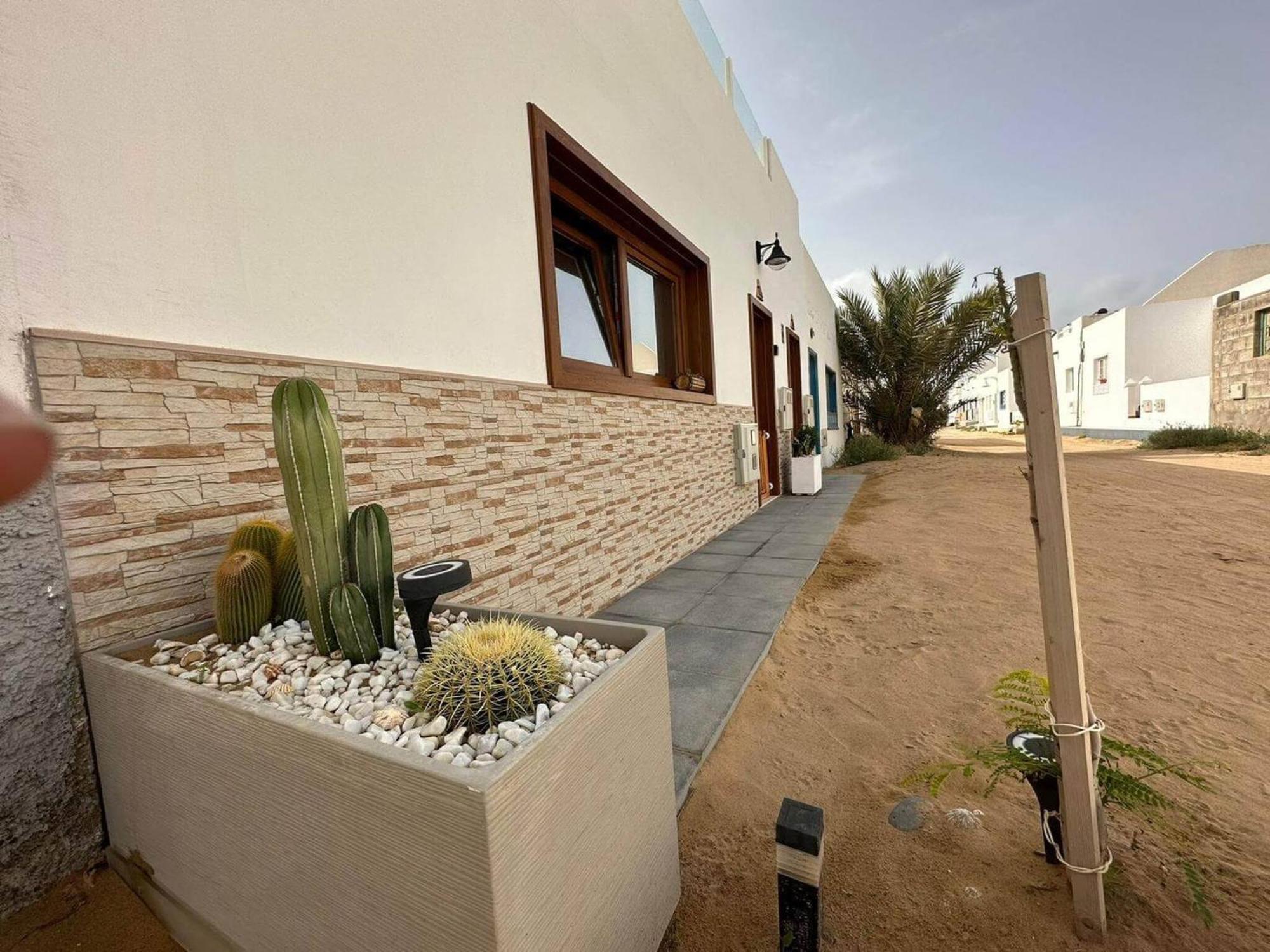 La Graciosita Traditional Home Caleta de Sebo Exterior photo